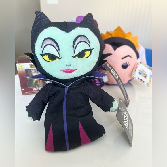 ⭐️ NEW Disney Villains Maleficent Plush Toy 10.6 Inches - Picture 1 of 3